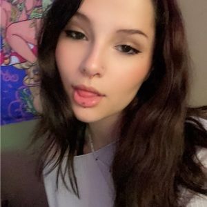 Meet your Posher, Gabriella